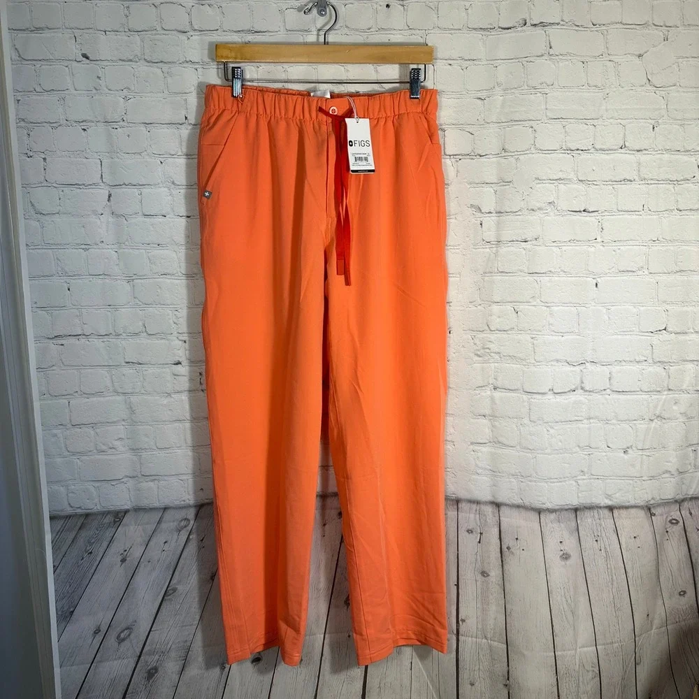NEW FIGS Halcott Relaxed Straight Leg Scrub Pants Orange Mens Medium Regular